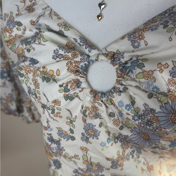 Abercrombie & fitch Floral Puff Sleeve Top size M - Picture 3 of 12